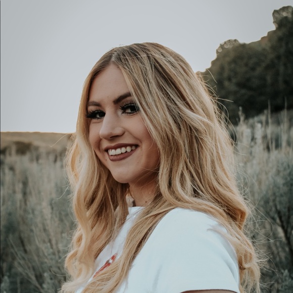 Meet your Posher, Madi - Picture 1 of 1